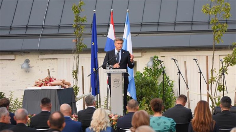 Plenković: Nastavljamo ulagati u bolju prometnu povezanost Virovitičko-podravske županije